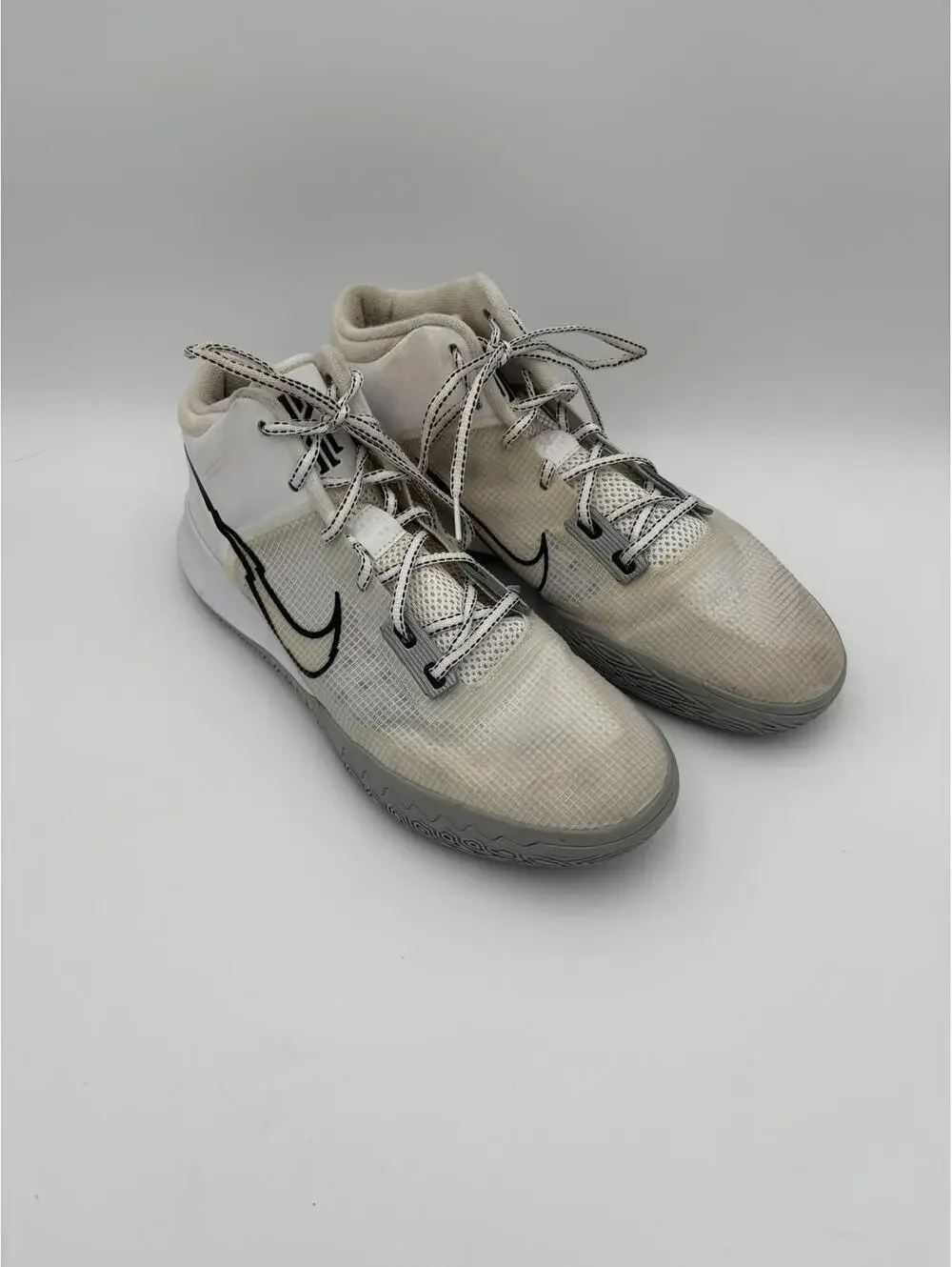 Nike Kyrie Flytrap 4 Sneakers Men's Basketball Shoes Metallic Silver Size 13